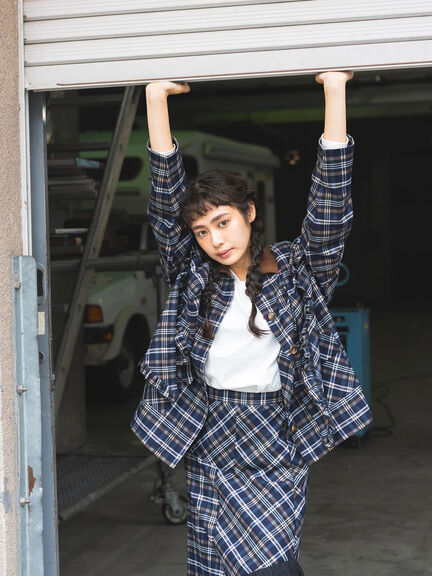 BETTY’S BLUE チェックストール（レッド/ネイビー）｜BETTY'S BLUE（ベティーズブルー）通販