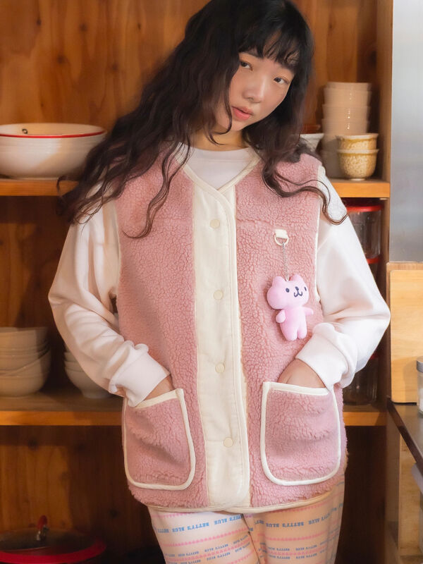 セール】 もこもこフリースベスト（ピンク/アウター/ベスト）| BETTY&