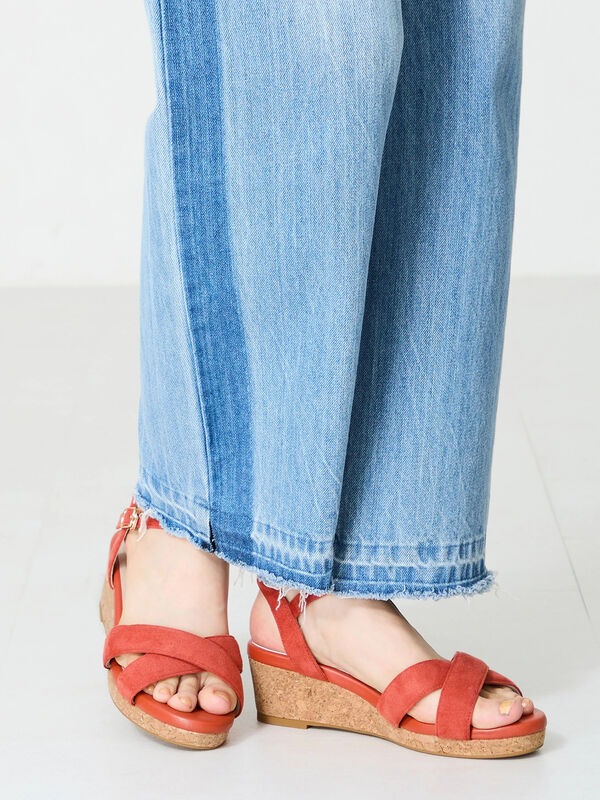 セール】 アーモンドトゥクロスウエッジサンダル（グレー