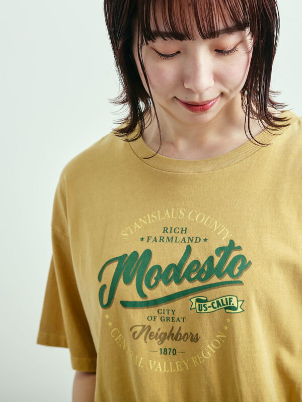 セール】 ピグメント加工ドッキングロゴプリントTシャツ（オフホワイト 
