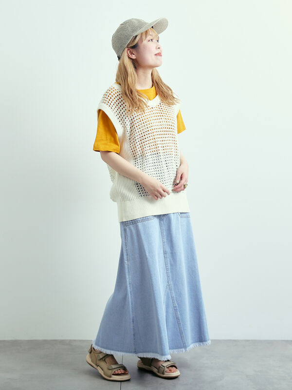 セール】 メッシュニットVネックベスト（オフホワイト/ブラック