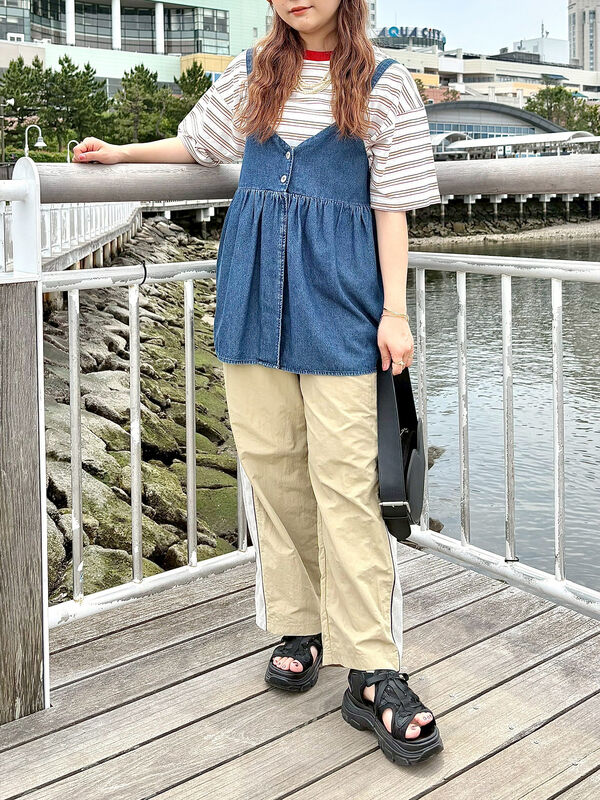 【新品】サマンサモスモス　デニム・ツイル前後2WAYベスト　ブルー、キナリ セール】 デニム・ツイル前後2WAYベスト（サックスブルー/ブルー