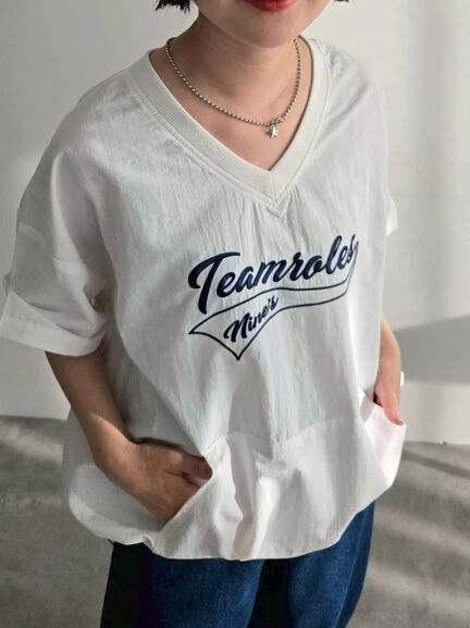 ロゴ刺繍Vネック布帛Tシャツ（オフホワイト/ネイビー/パープル）｜SM2（エスエムツー）通販