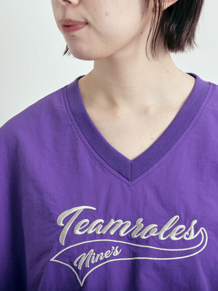 ロゴ刺繍Vネック布帛Tシャツ（オフホワイト/ネイビー/パープル）｜SM2（エスエムツー）通販