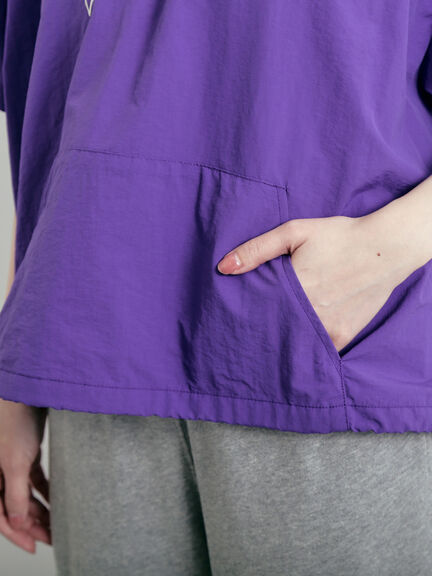 ロゴ刺繍Vネック布帛Tシャツ（オフホワイト/ネイビー/パープル）｜SM2（エスエムツー）通販