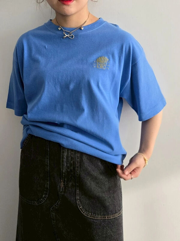 Aooo オーバーサイズ刺繍Tシャツ ブルー Lサイズ 青 セール】 food刺繍Tシャツ（オフホワイト/チャコールグレー/ブラウン