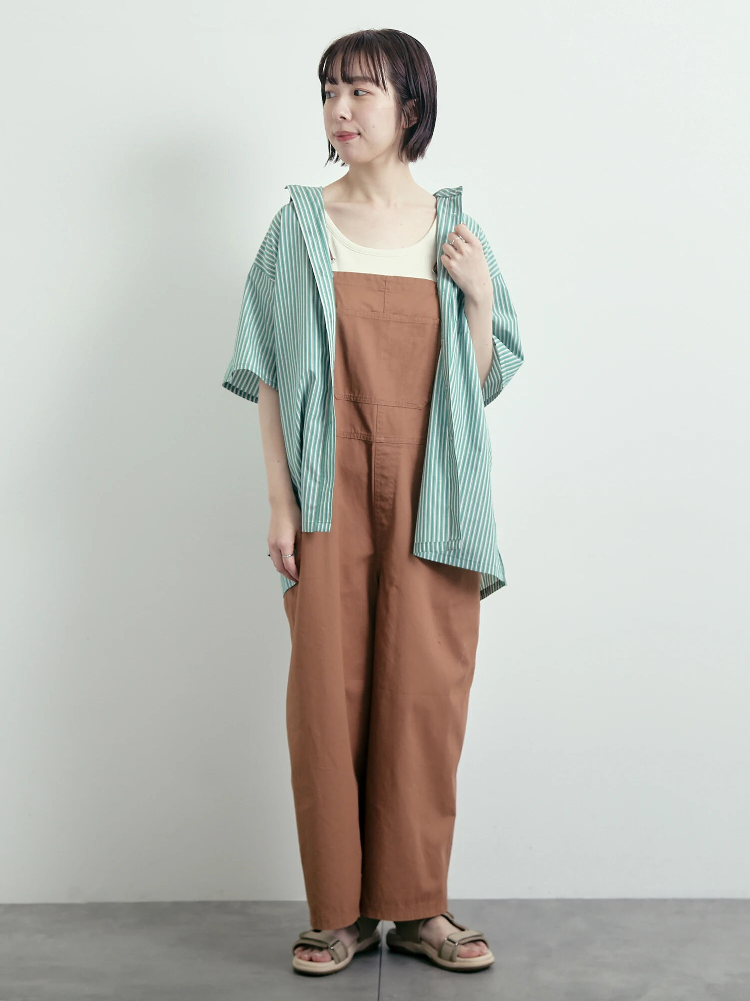 【新品】サマンサモスモス  デニム/カツラギサロペット セール】 デニム/カツラギサロペット（ブラウン/サックスブルー