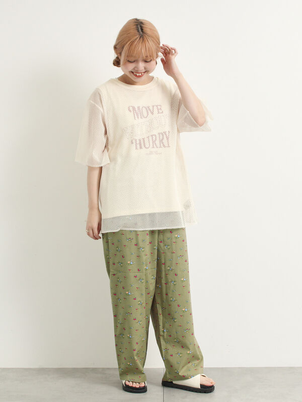 セール】 花柄プリントイージーパンツ（オフホワイト/ブラック