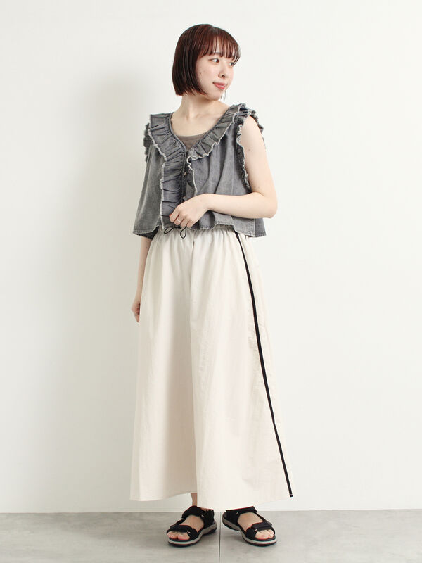 スカート こんにちさsama セール】 ナイロンサイドラインギャザースカート（オフホワイト/カーキ