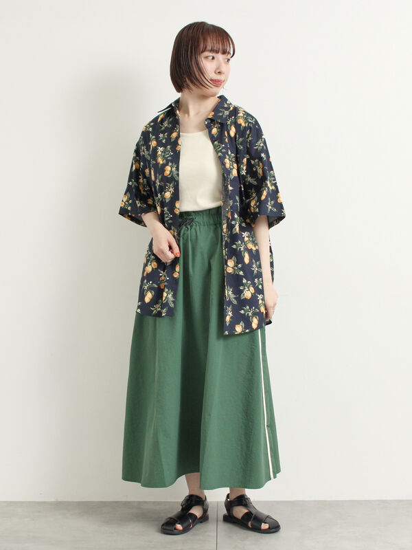 スカート こんにちさsama セール】 ナイロンサイドラインギャザースカート（オフホワイト/カーキ