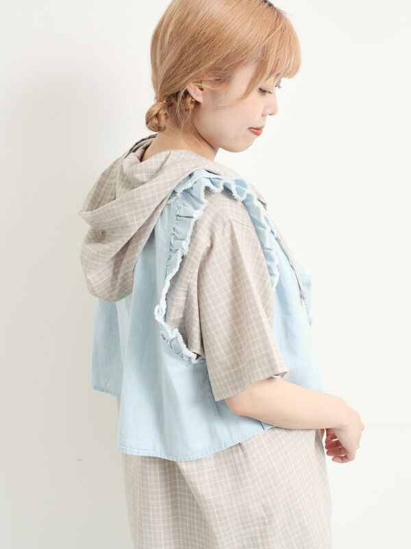 セール】 デニムフリルベスト（ブラック/サックスブルー/ブルー