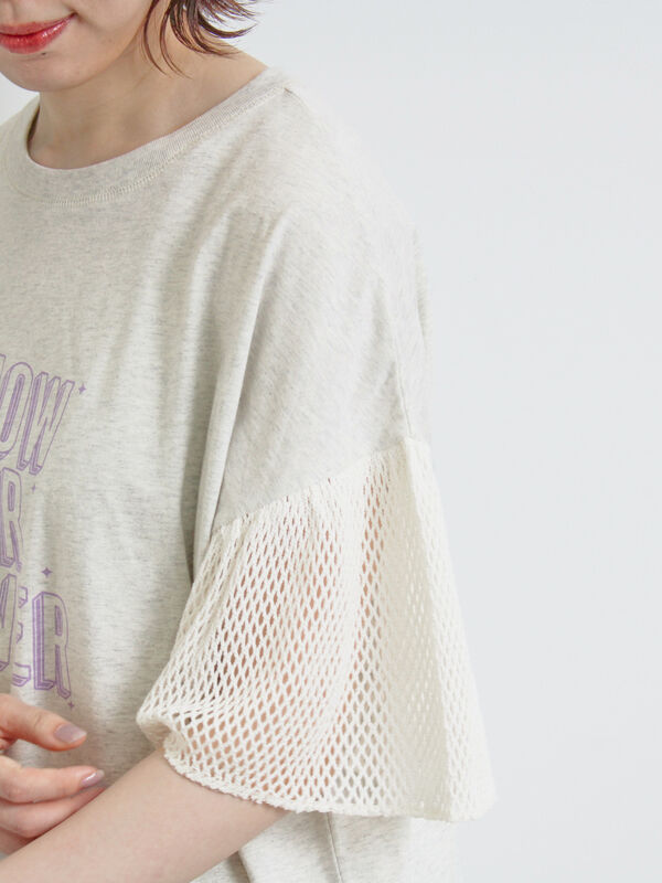 接触冷感]袖メッシュプリントTシャツ（グレー/チャコールグレー