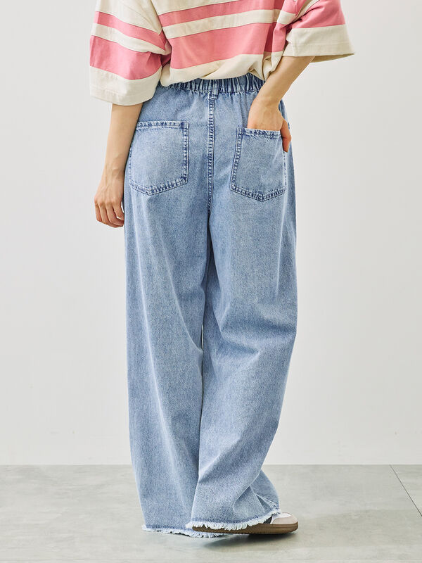 セール】 ダメージデニムイージーパンツ（オフホワイト/サックス