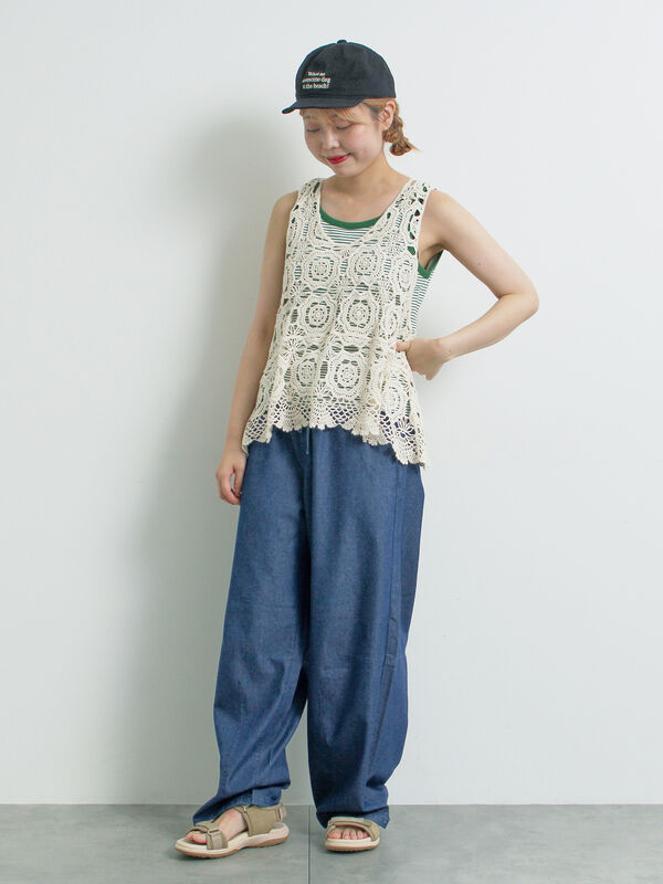 値下げ　【美品】セール　TSUHARU by ｓｍ２　手編みクロシェニットベスト セール】 手編みクロシェニットベスト（グレー/チャコールグレー