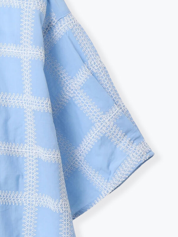 スクエア刺繍袖タックシャツ（オフホワイト/ブラック/ブラウン