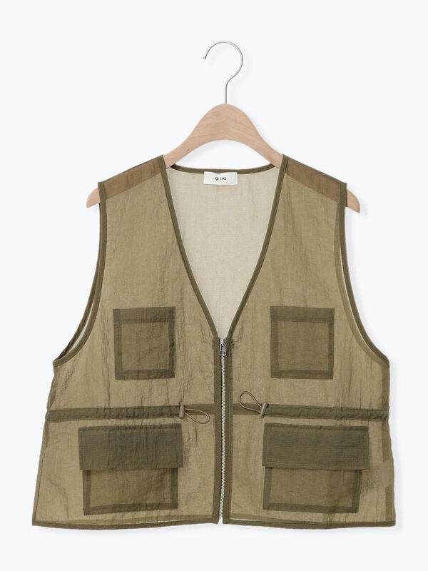 セール】 シアーナイロンジップベスト（オフホワイト/ブラック/ピンク