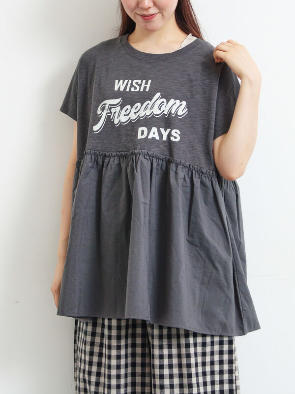 チャコール とも様 セール】 [接触冷感]切替ギャザーロゴプリントフレンチ袖Tシャツ（オフ