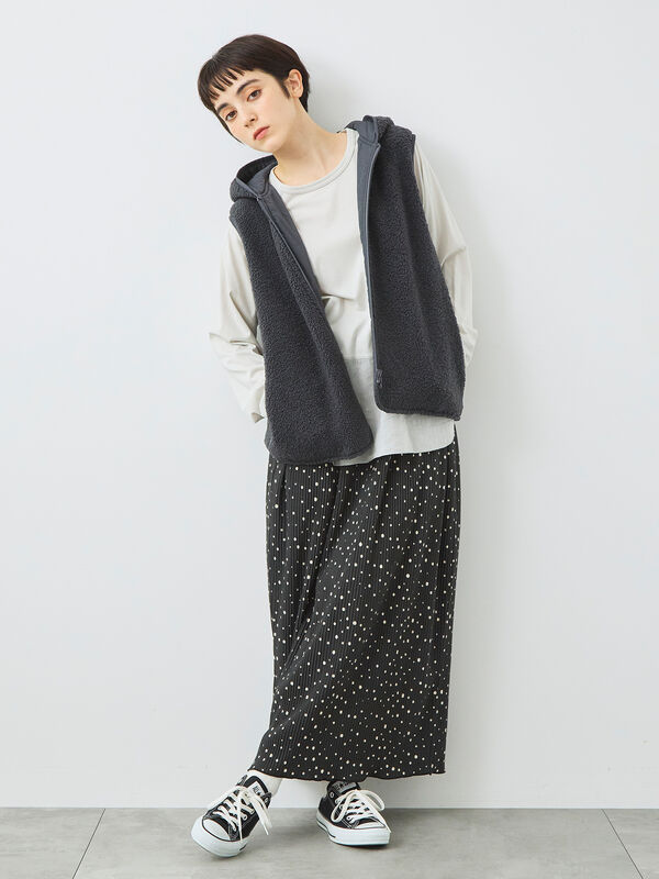 セール】 リバーシブルボアベスト（チャコールグレー/モカ/キナリ