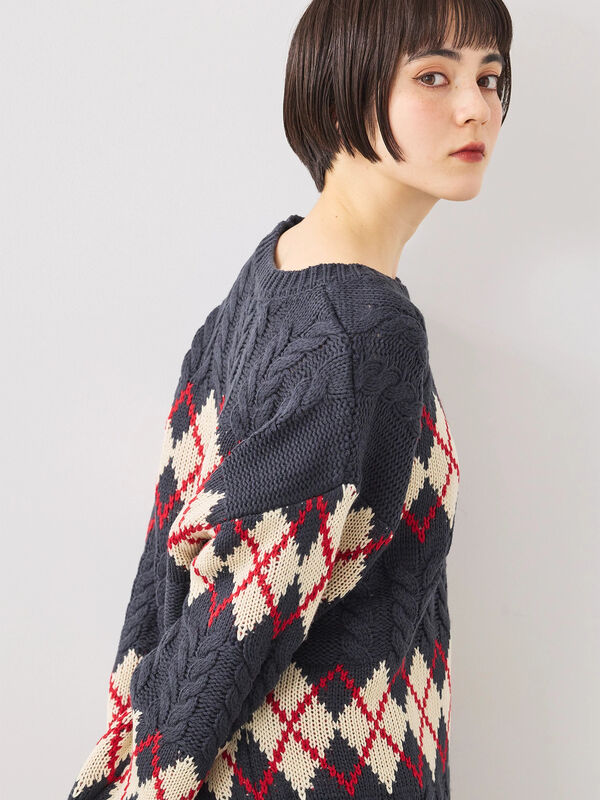 セール】 ケーブルアーガイル柄ニット（オフホワイト/レッド/グリーン