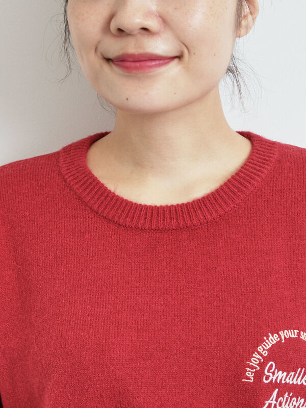 マディソンブルー ロゴ刺繍入りクルーネック ニット 薄手 ネイビー