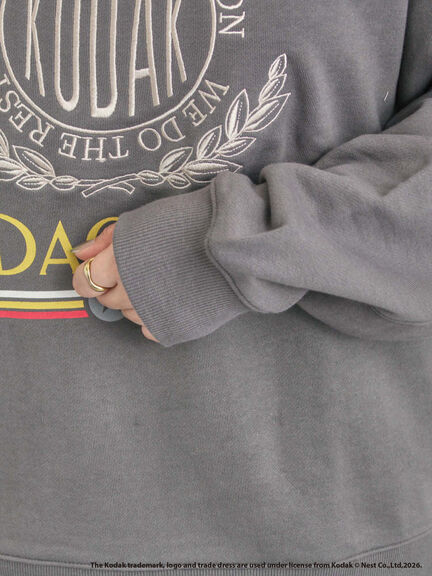 【KODAK】ロゴプリントスウェット（オフホワイト/チャコールグレー/レッド/サックスブルー）｜SM2（エスエムツー）通販