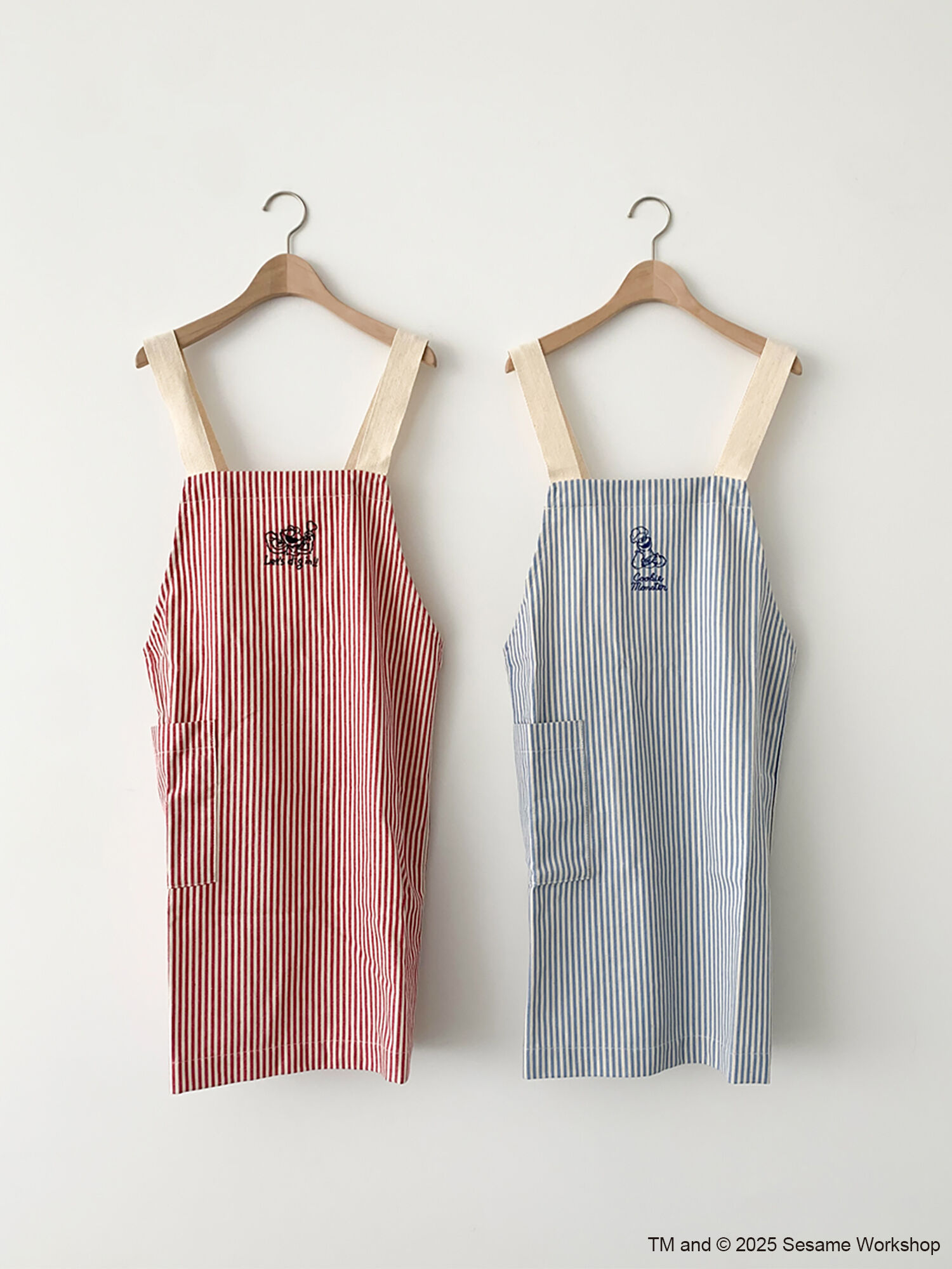 専用 Samansa Mos2 home's スカラップ刺繍レースエプロン SESAME STREET meets Samansa Mos2 home's】刺繍エプロン