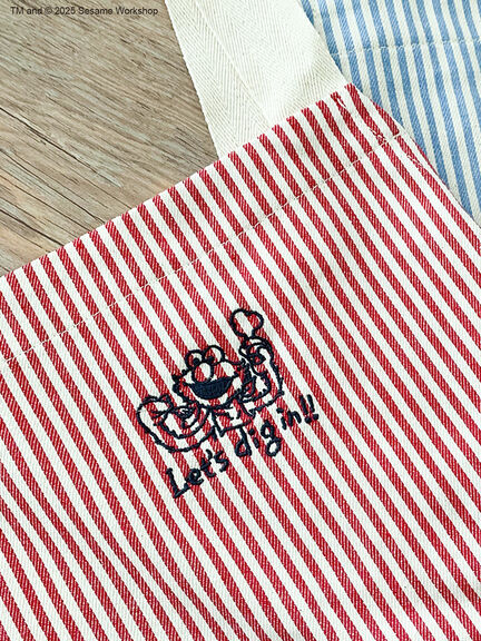 【SESAME STREET meets Samansa Mos2 home's】刺繍エプロン（レッド/ブルー）｜Samansa Mos2 home's（サマンサモスモスホームズ）通販