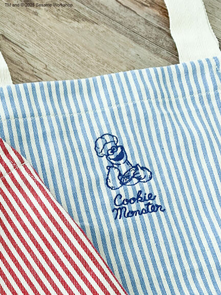 【SESAME STREET meets Samansa Mos2 home's】刺繍エプロン（レッド/ブルー）｜Samansa Mos2 home's（サマンサモスモスホームズ）通販